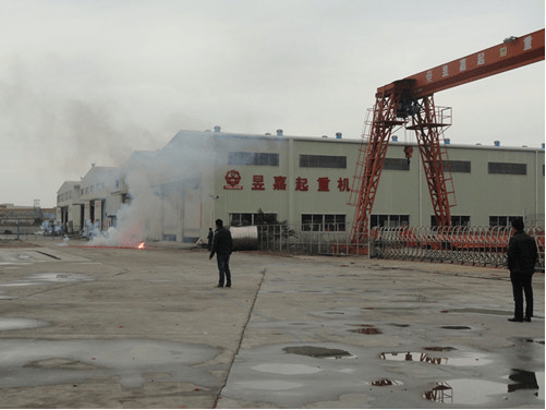 昱嘉起重機開工啦